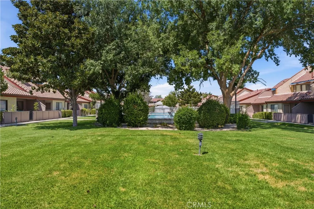43334 32nd W #34 Lancaster, CA 93536