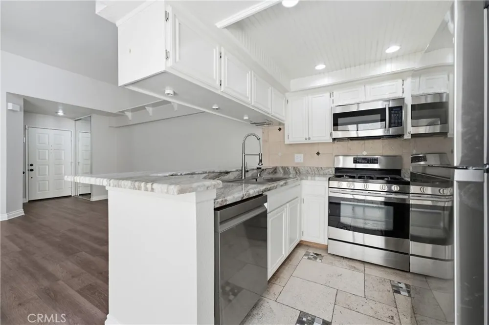 43334 32nd W #34 Lancaster, CA 93536