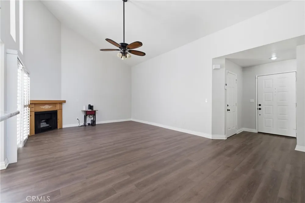 43334 32nd W #34 Lancaster, CA 93536