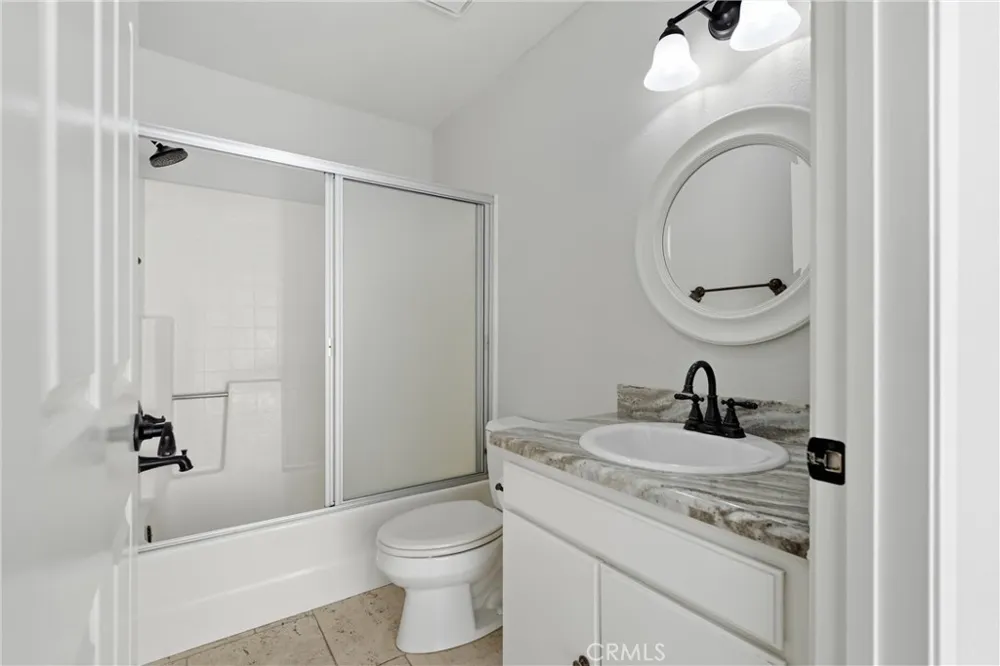43334 32nd W #34 Lancaster, CA 93536