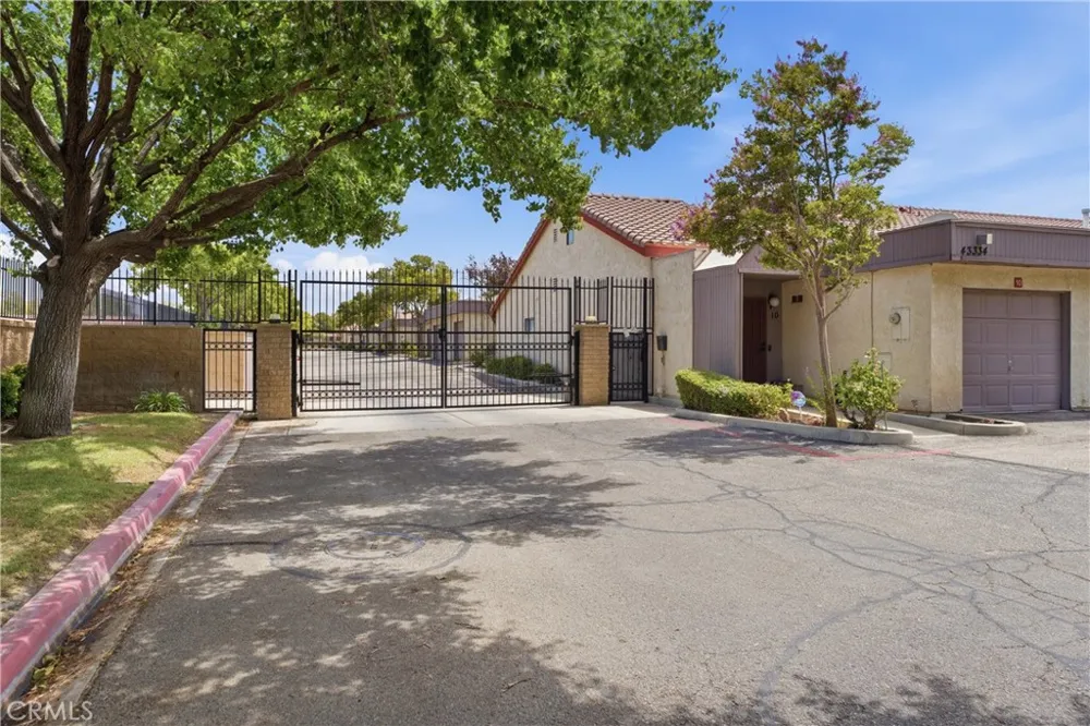 43334 32nd W #34 Lancaster, CA 93536