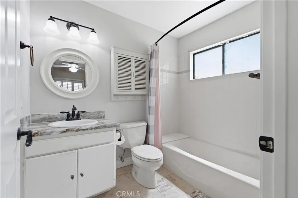 43334 32nd W #34 Lancaster, CA 93536