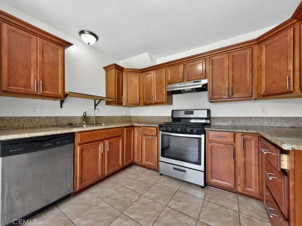 1381 S Walnut #2304 Anaheim, CA 92802
