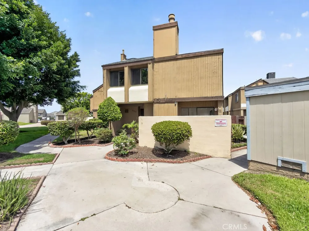 1381 S Walnut #2304 Anaheim, CA 92802