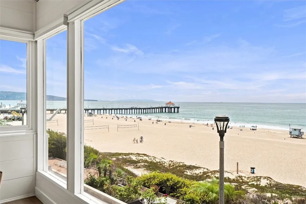 1416 The Strand Manhattan Beach, CA 90266