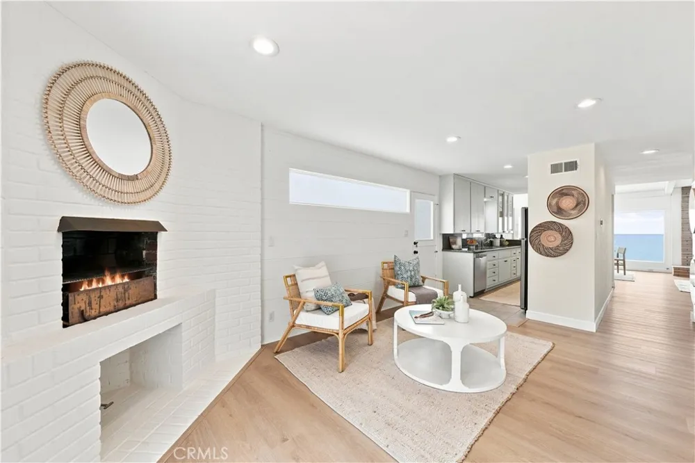 1416 The Strand Manhattan Beach, CA 90266