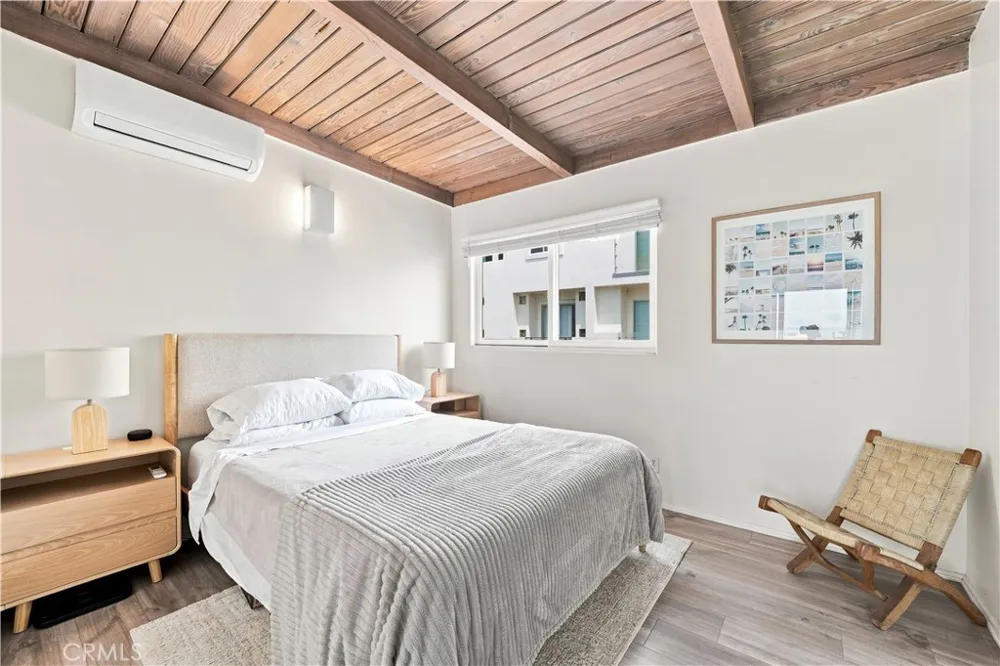 1416 The Strand Manhattan Beach, CA 90266