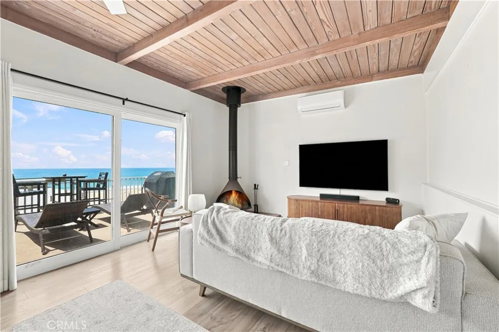 1416 The Strand Manhattan Beach, CA 90266