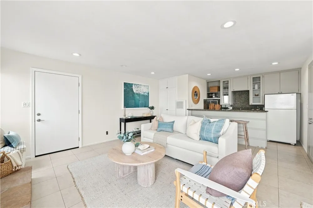 1416 The Strand Manhattan Beach, CA 90266