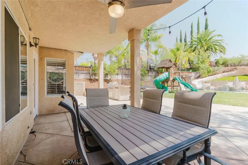 32480 The Old Road Castaic, CA 91384