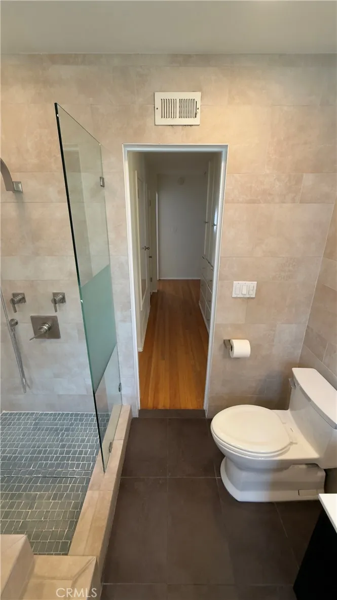1174 E Ocean Boulevard #7 Long Beach, CA 90802
