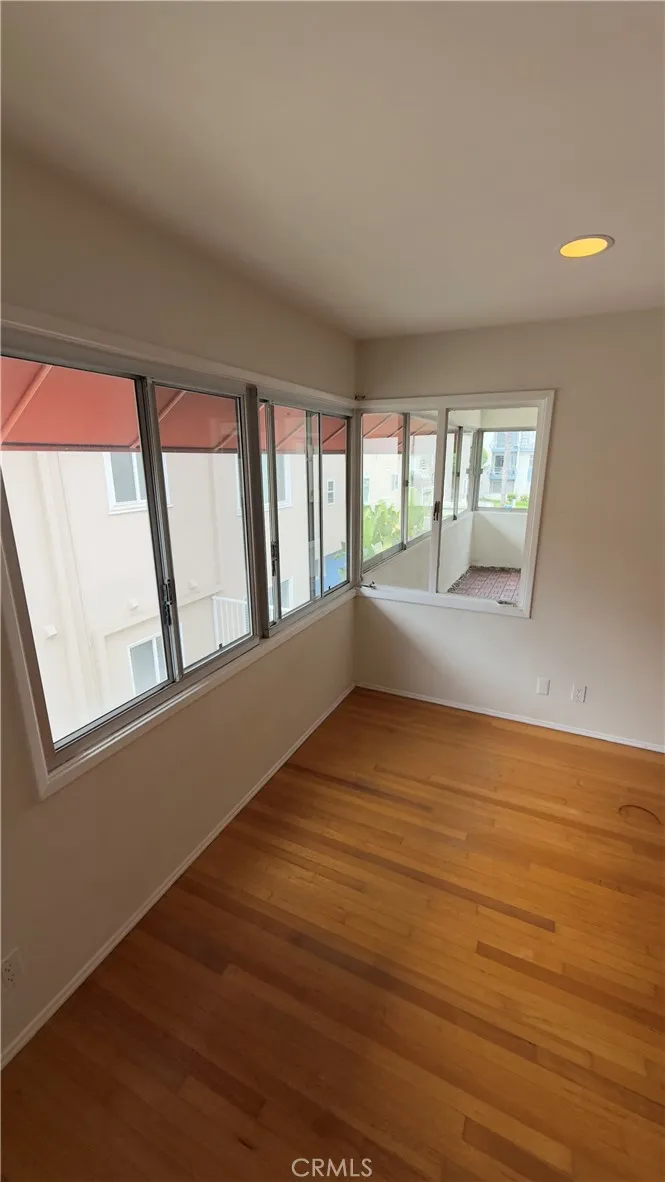 1174 E Ocean Boulevard #7 Long Beach, CA 90802