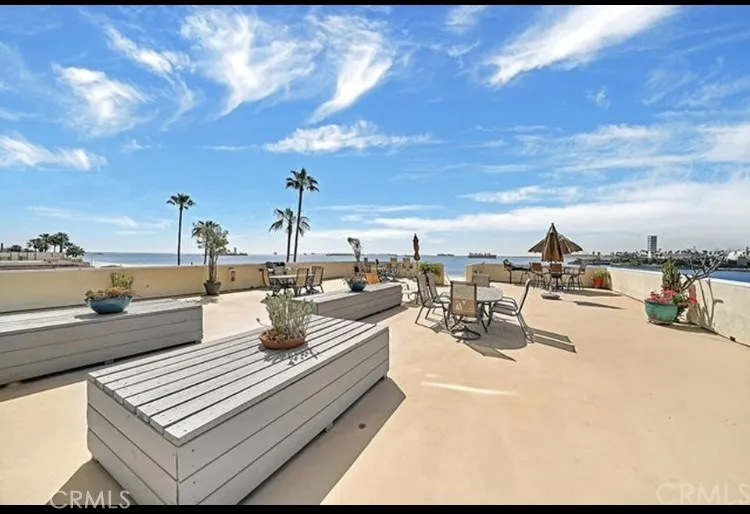 1174 E Ocean Boulevard #7 Long Beach, CA 90802
