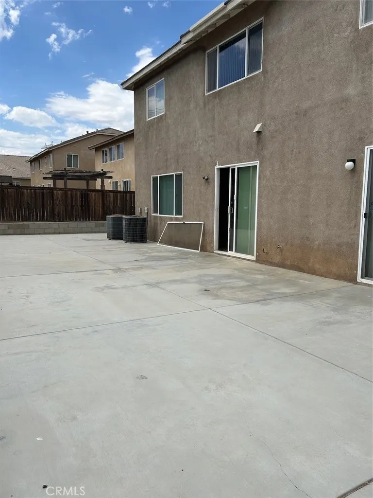 14171 Desert Rose Hesperia, CA 92344
