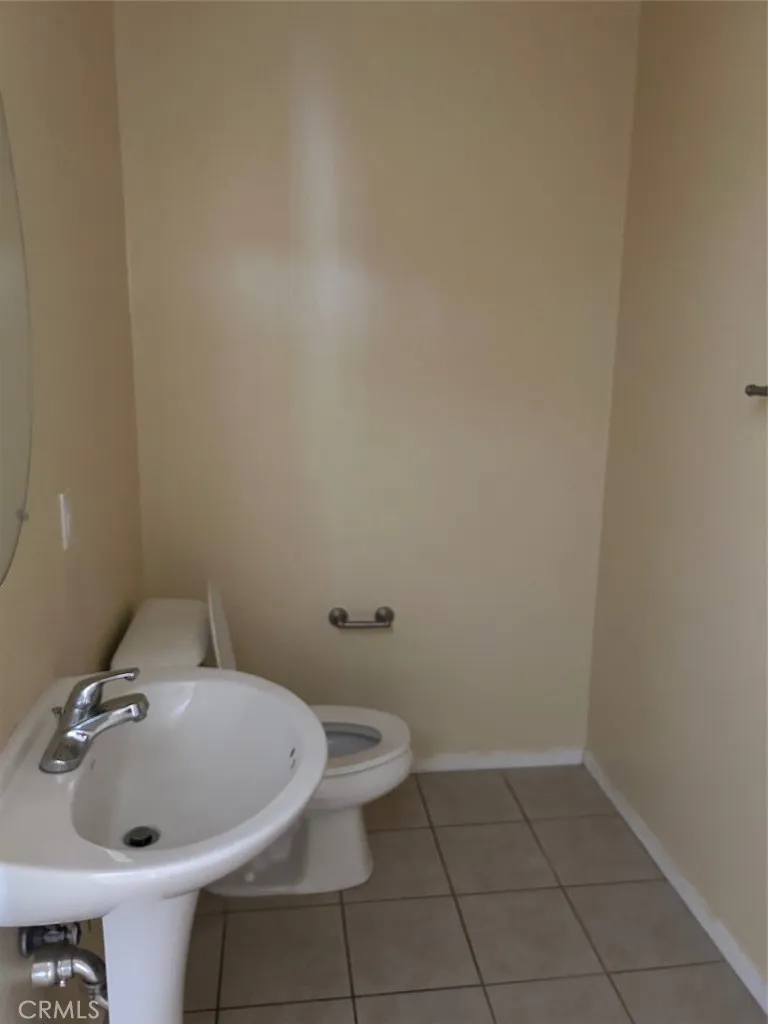 14171 Desert Rose Hesperia, CA 92344