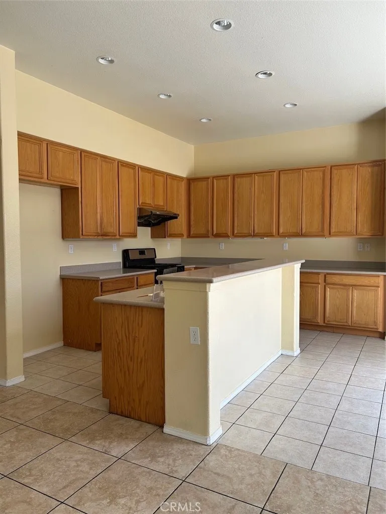 14171 Desert Rose Hesperia, CA 92344