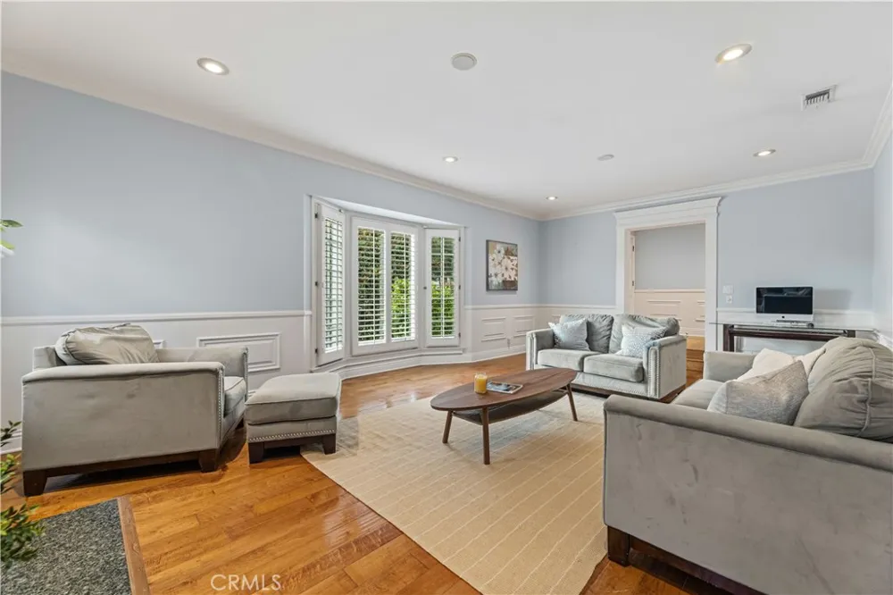 10518 Wellworth Los Angeles, CA 90024