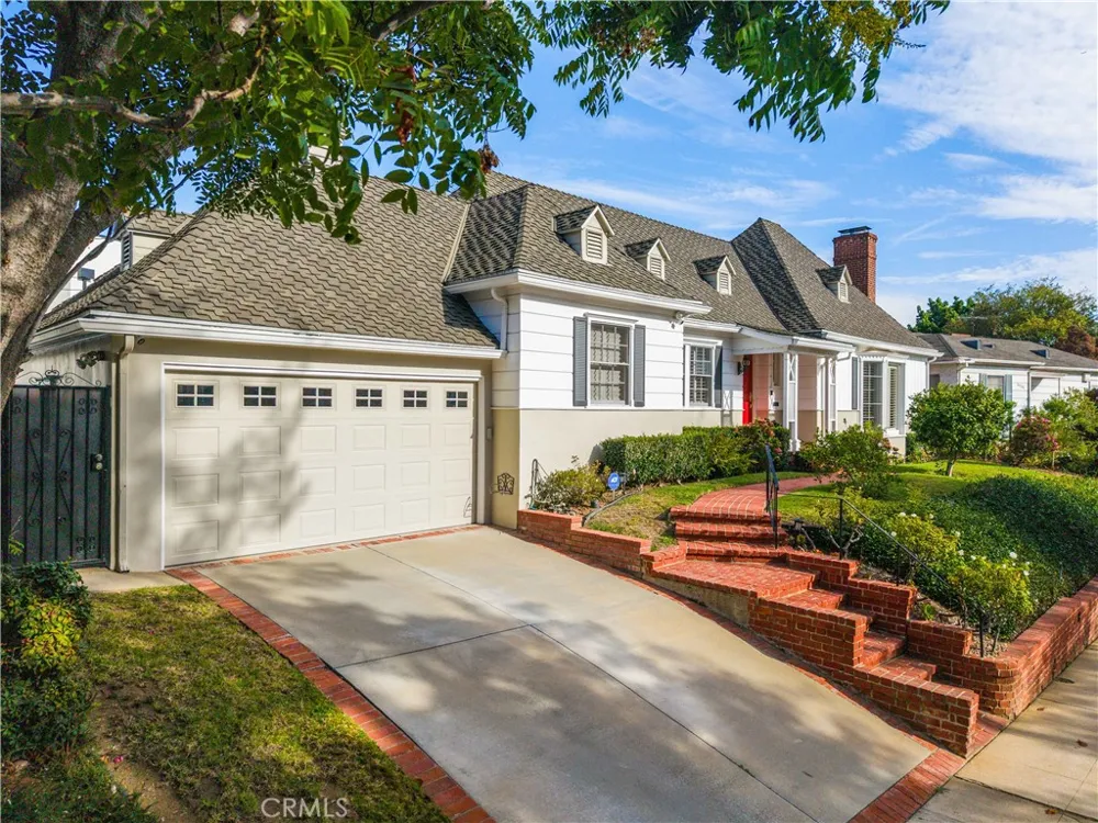 10518 Wellworth Los Angeles, CA 90024
