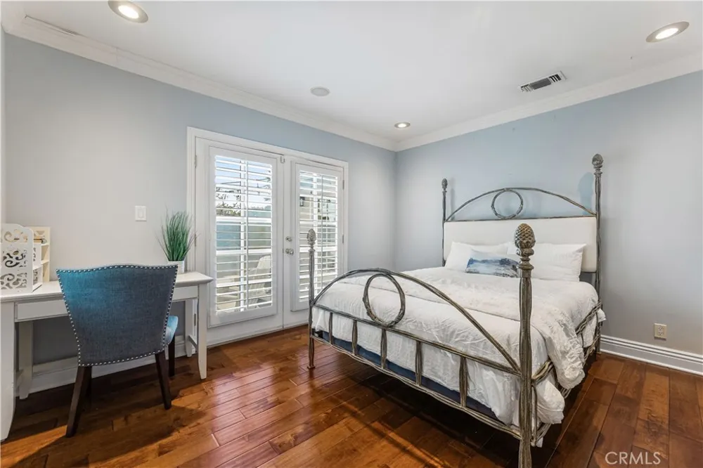 10518 Wellworth Los Angeles, CA 90024