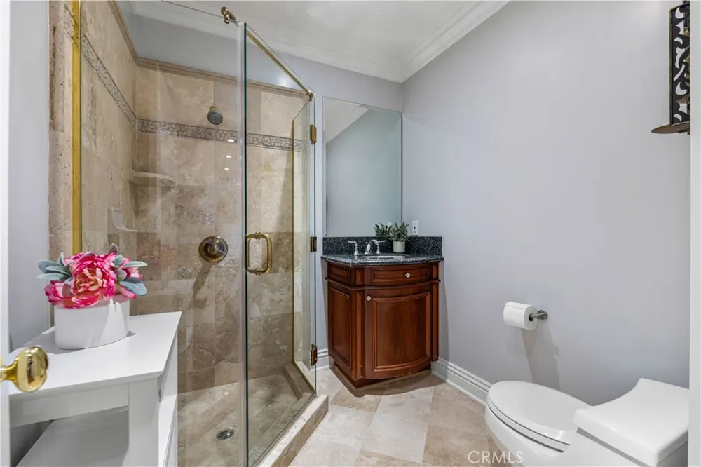 10518 Wellworth Los Angeles, CA 90024