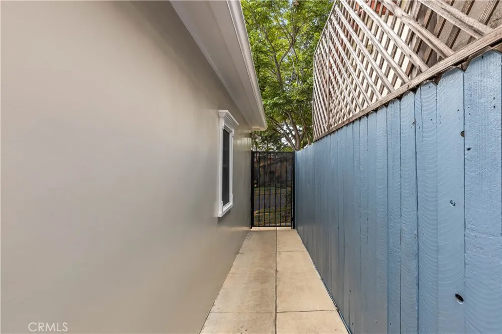 10518 Wellworth Los Angeles, CA 90024