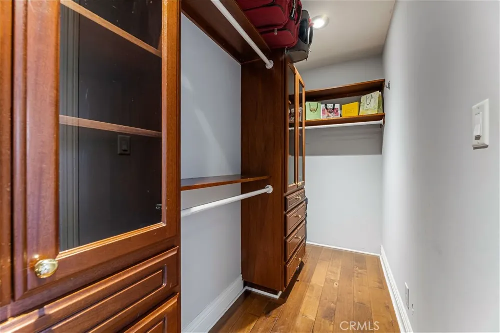 10518 Wellworth Los Angeles, CA 90024