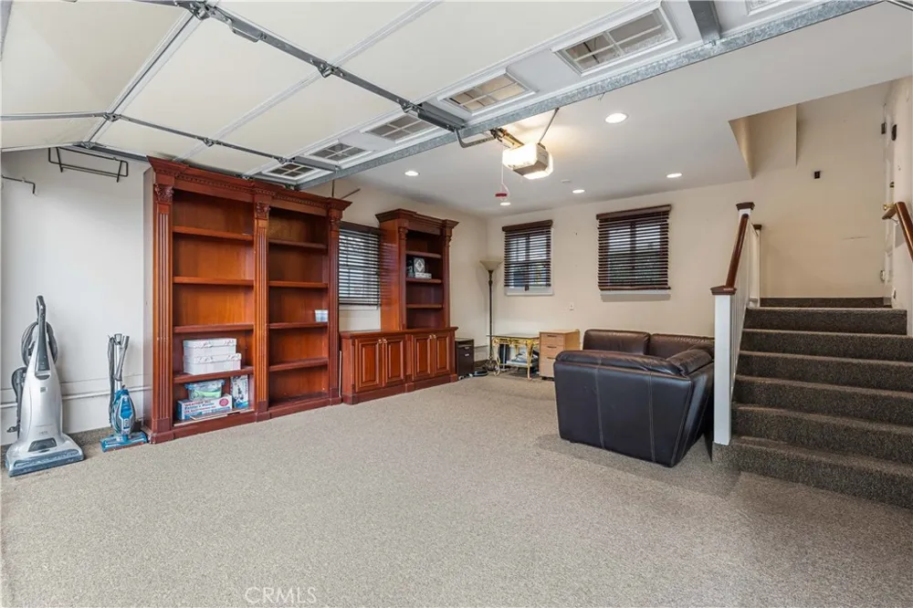 10518 Wellworth Los Angeles, CA 90024