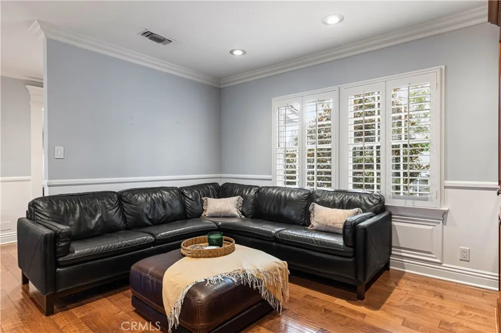 10518 Wellworth Los Angeles, CA 90024