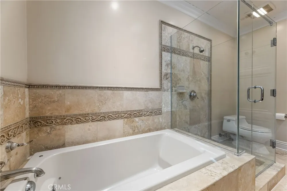 10518 Wellworth Los Angeles, CA 90024