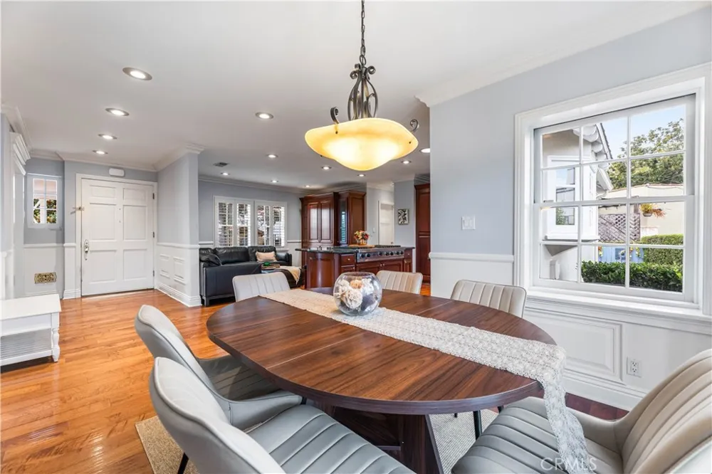 10518 Wellworth Los Angeles, CA 90024