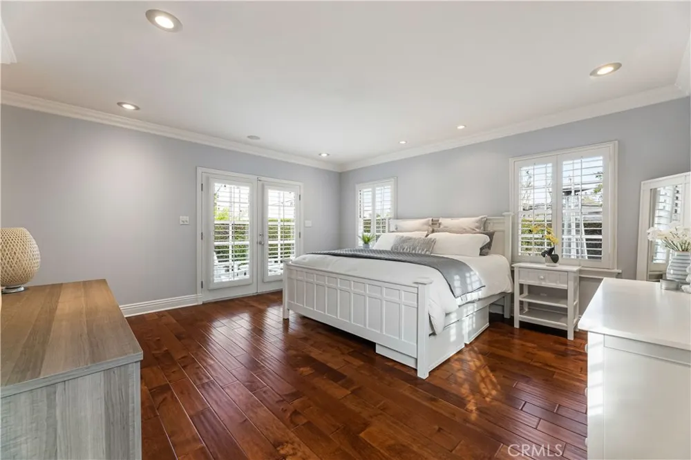 10518 Wellworth Los Angeles, CA 90024