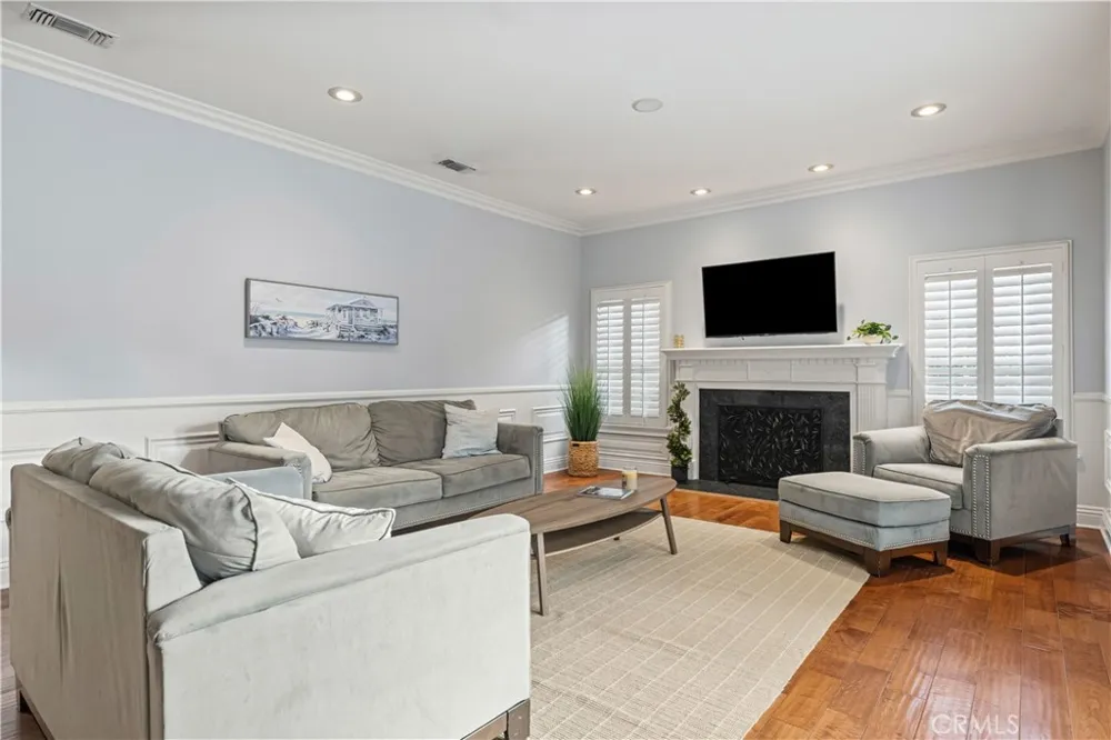 10518 Wellworth Los Angeles, CA 90024