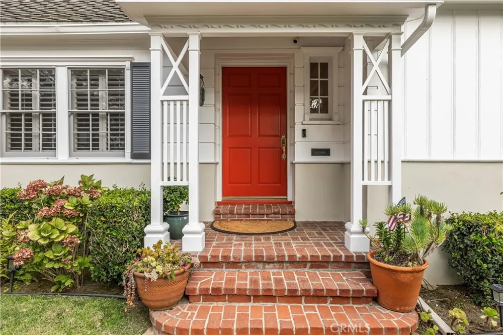 10518 Wellworth Los Angeles, CA 90024