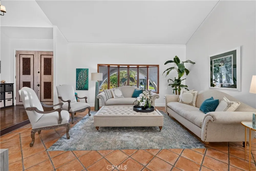 17991 Prado Circle Villa Park, CA 92861