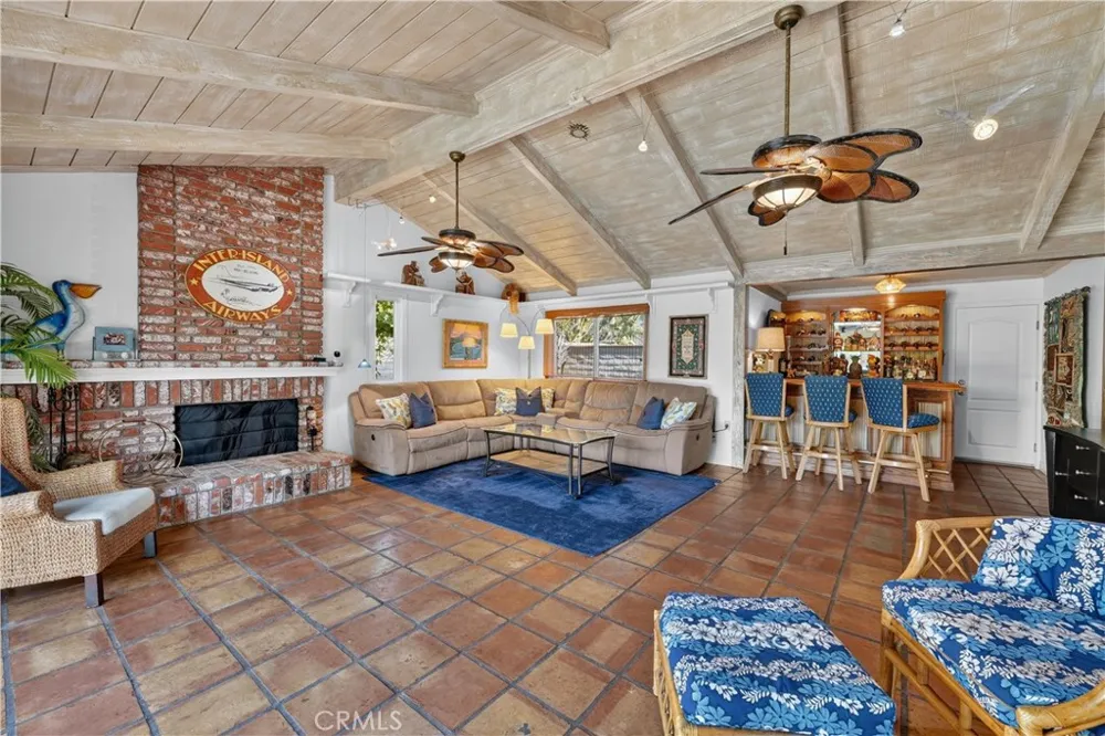 17991 Prado Circle Villa Park, CA 92861