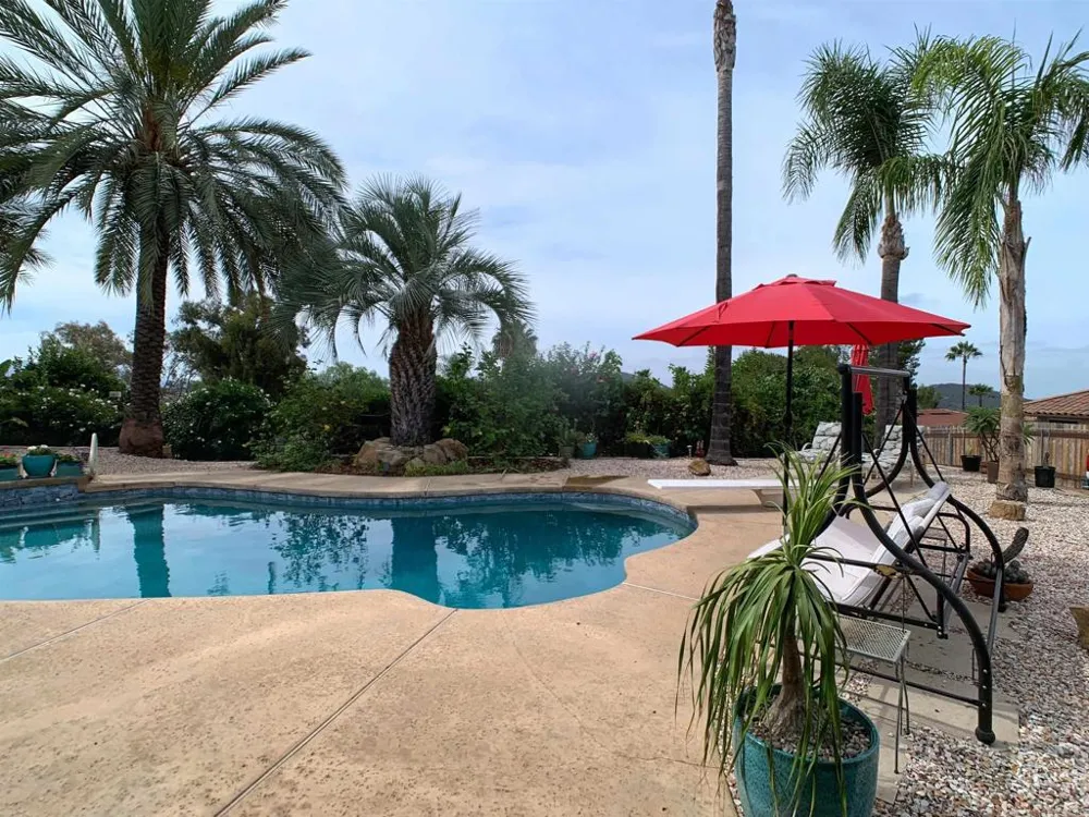 308 La Cresta Heights Rd El Cajon, CA 92021