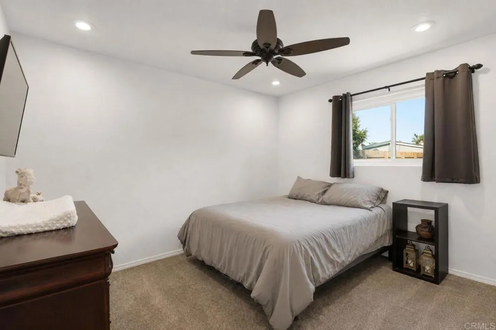 1682 E Washington Avenue Escondido, CA 92027