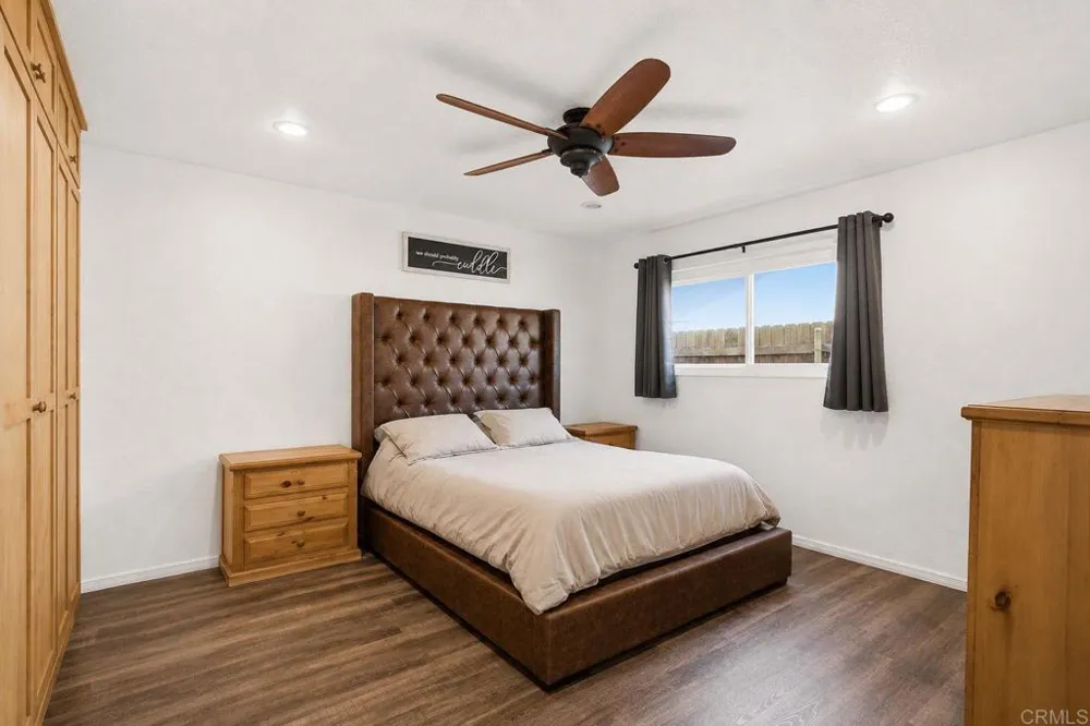 1682 E Washington Avenue Escondido, CA 92027