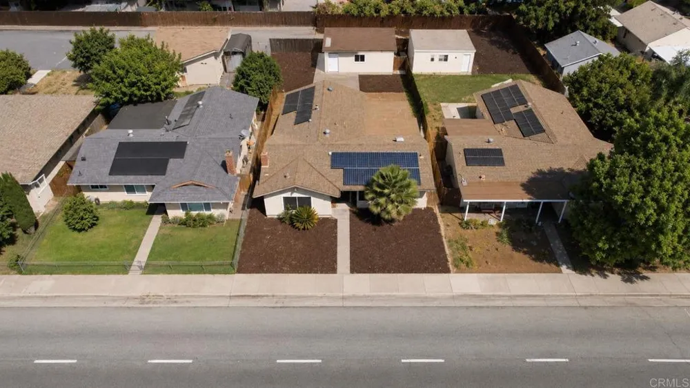 1682 E Washington Avenue Escondido, CA 92027