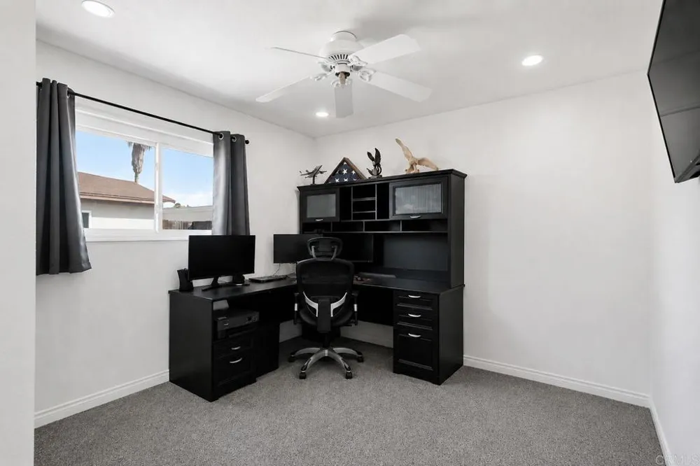 1682 E Washington Avenue Escondido, CA 92027