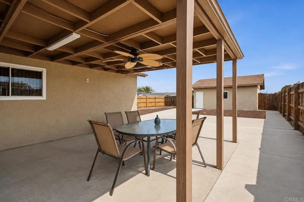 1682 E Washington Avenue Escondido, CA 92027