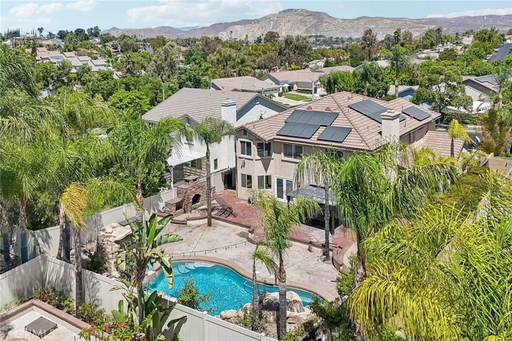 3944 Bennett Avenue Corona, CA 92883