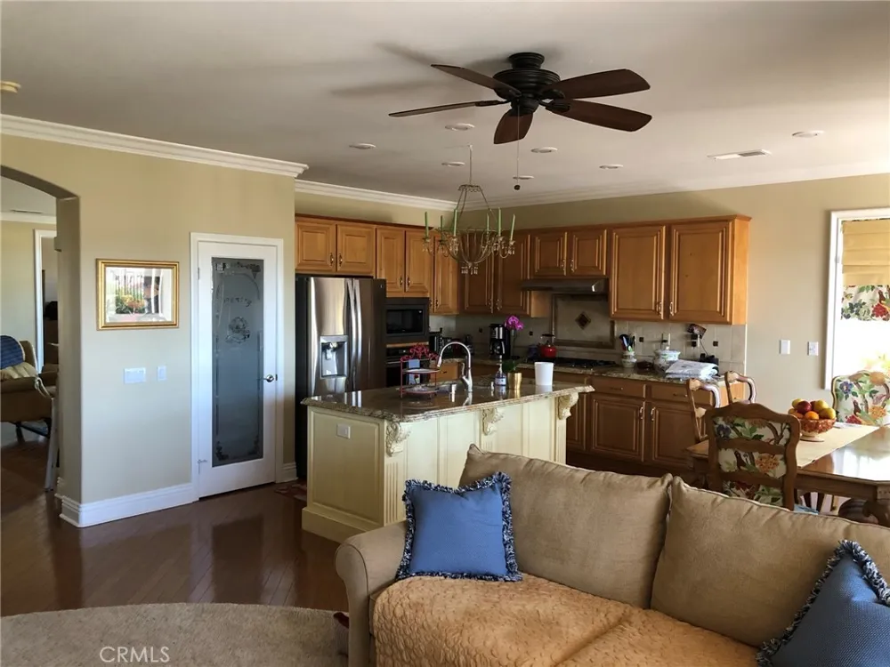 31581 Lakeridge Court Temecula, CA 92591