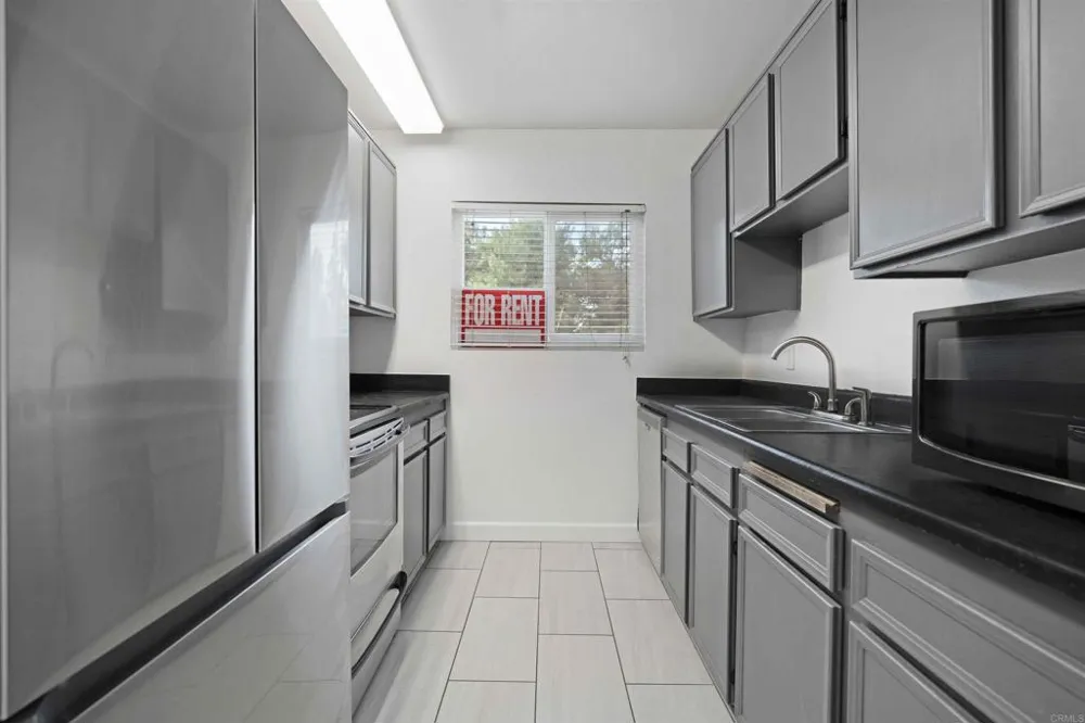 2920 Briarwood Road #H12 Bonita, CA 91902
