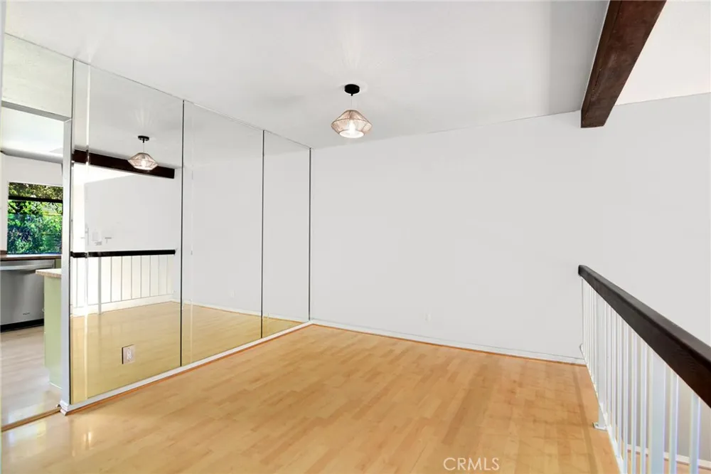 18739 Hatteras Street #55 Tarzana, CA 91356