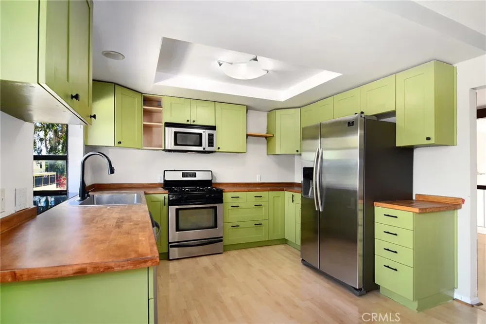18739 Hatteras Street #55 Tarzana, CA 91356