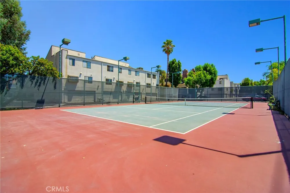 18739 Hatteras Street #55 Tarzana, CA 91356