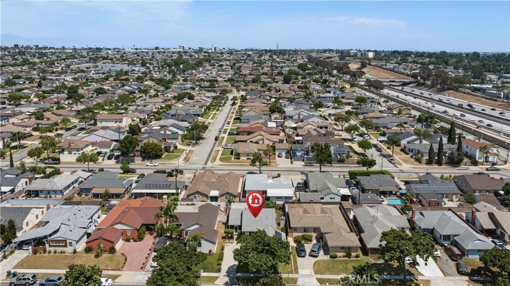 11804 Wilkie Hawthorne, CA 90250
