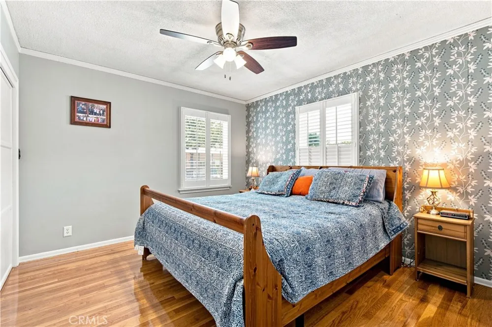 11804 Wilkie Hawthorne, CA 90250