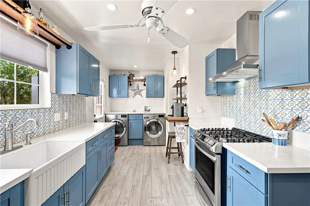 11804 Wilkie Hawthorne, CA 90250